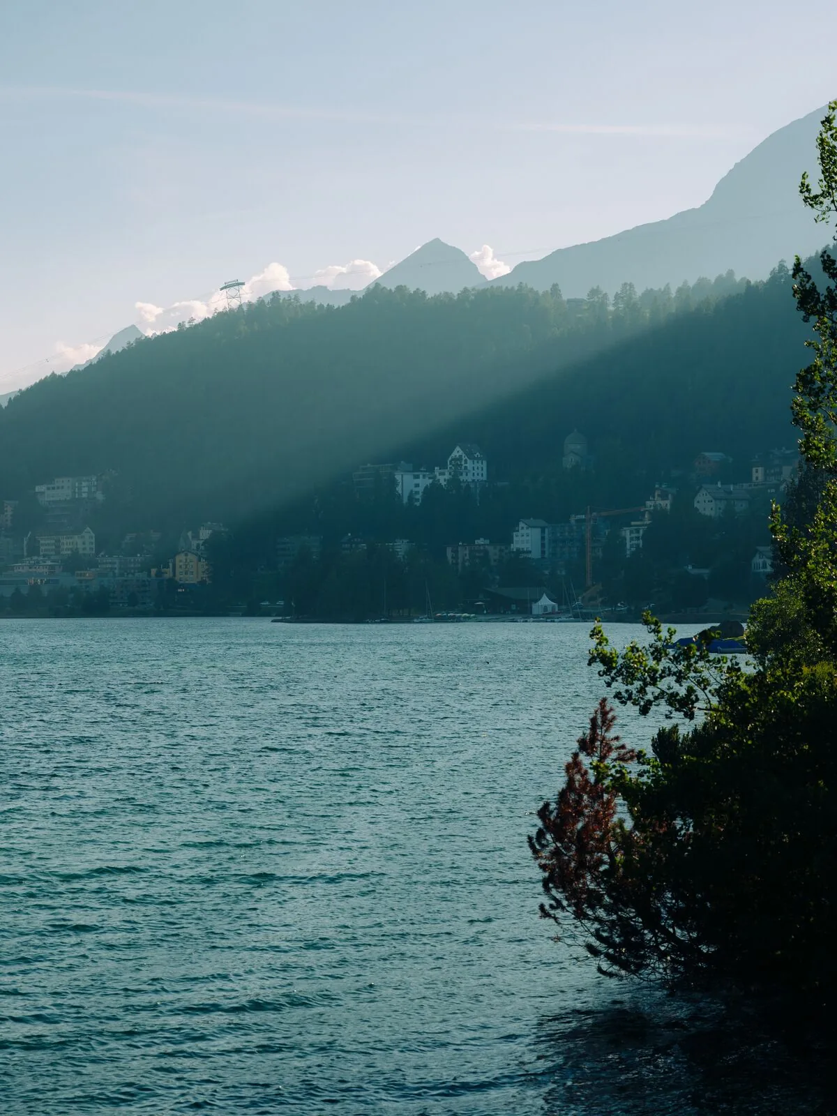 Lake St.&nbsp;Moritz and the town in clear daylight